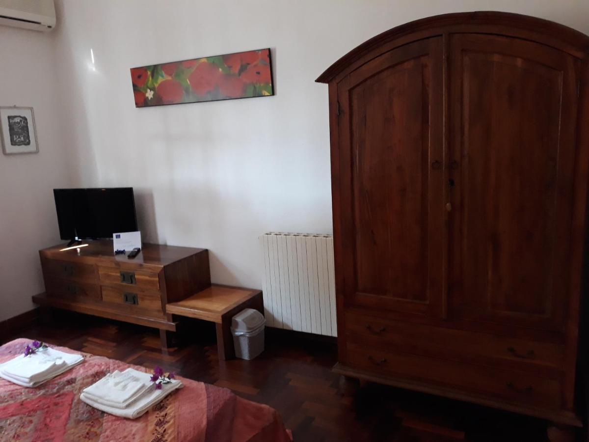 Villa Delle Torri Pula Bagian luar foto
